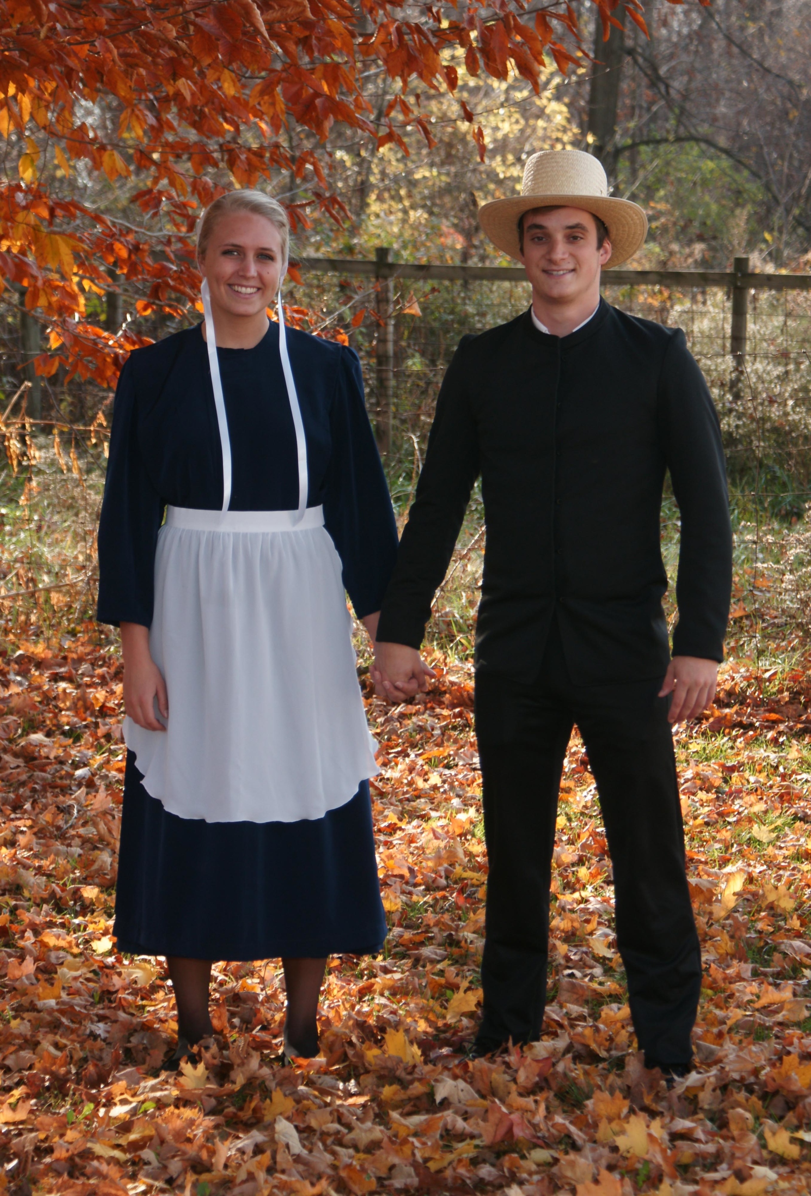 Couples The Amish Clothesline